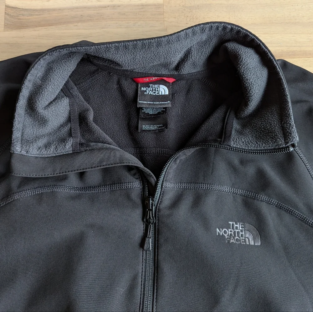 The North Face‎ Men's 1/4 Zip Jacket